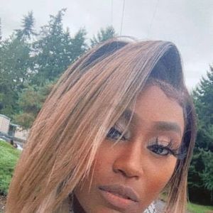 Meet your Posher, Dion